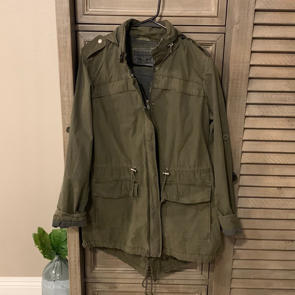 WOMENS Levi’s rain coat